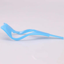 Load image into Gallery viewer, The Venus Lash 3-in-1 Mascara Shield Eyelash Comb